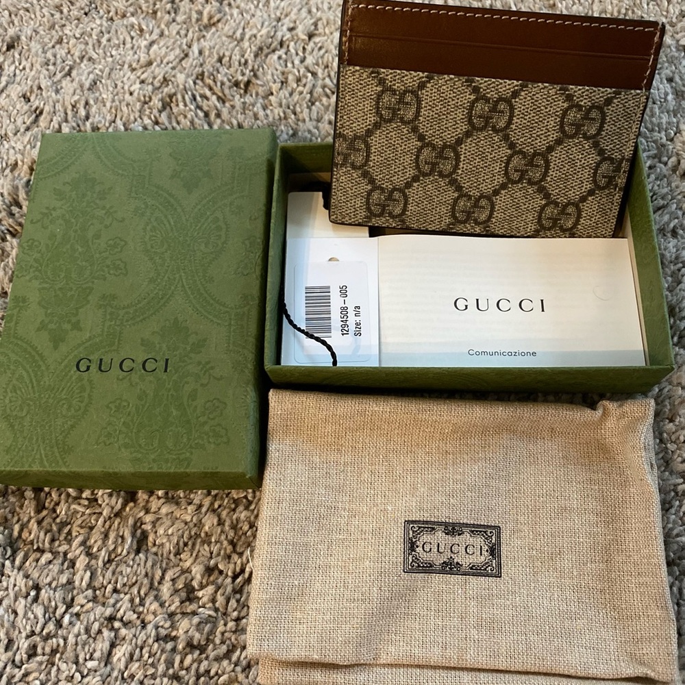 Gucci Linea Supreme Cardholder in Brown